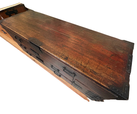 Rare Antique Japanase Katana (Sword) tansu, Edo period, 19th century