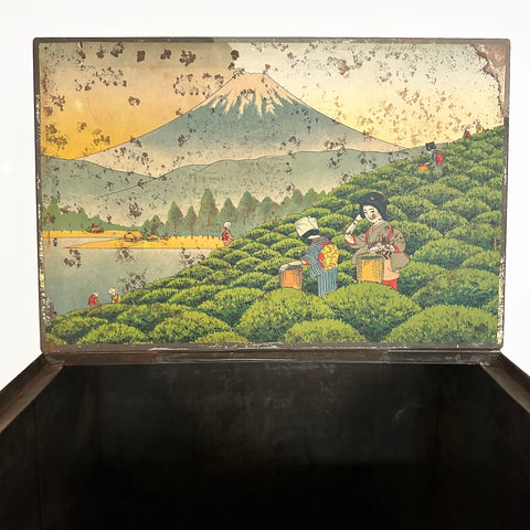 Tin tea box from Japan with Chase & Sanborn label, Taisho